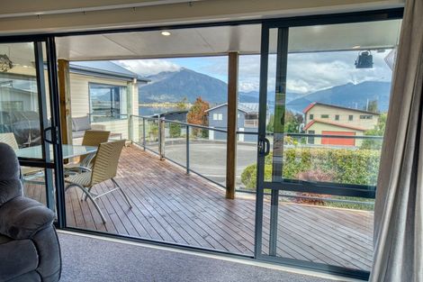 Photo of property in 9 Ranui Place, Moana, 7872