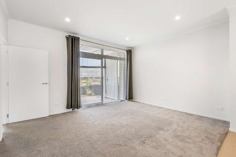 Photo of property in 2 Fermi Lane, Papakura, 2110