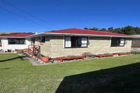 Photo of property in 114 Driver Crescent, Cannons Creek, Porirua, 5024