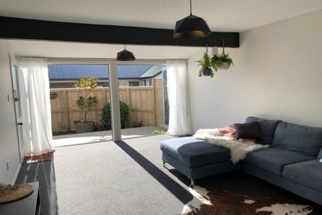 Photo of property in 2/321 Wairakei Road, Burnside, Christchurch, 8053