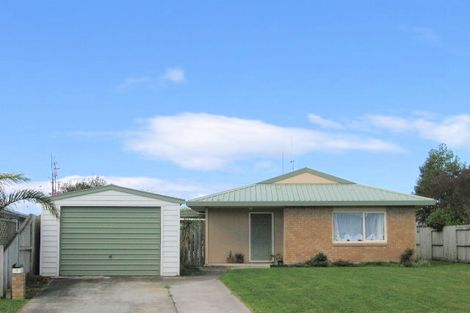 Photo of property in 1 Amsbury Road, Papamoa Beach, Papamoa, 3118