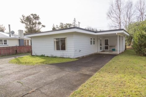 Photo of property in 35 Tongariro Road, Turangi, 3334