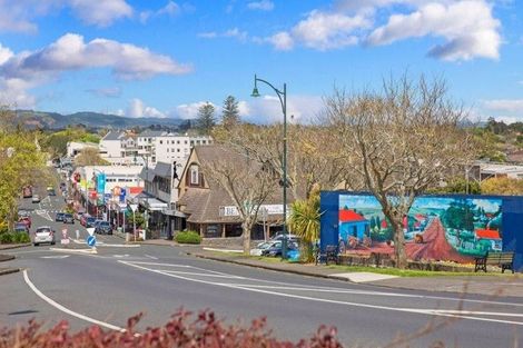 Photo of property in 14 Sale Street, Cockle Bay, Auckland, 2014