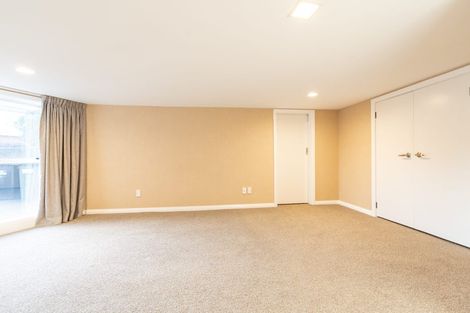 Photo of property in 1 Wigan Place, Hokowhitu, Palmerston North, 4410