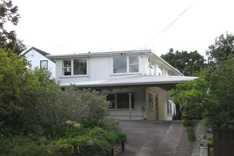 Photo of property in 230 Beach Haven Road, Beach Haven, Auckland, 0626