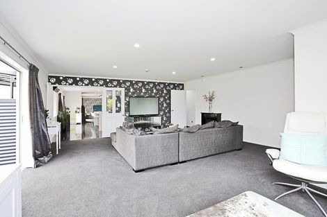 Photo of property in 16 Hoffman Court, Waikiwi, Invercargill, 9810