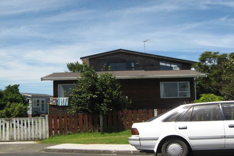 Photo of property in 31 Crispe Road, Clarks Beach, 2122