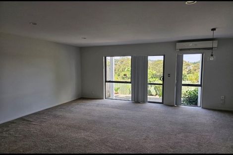 Photo of property in 31/3 Hulme Place, Henderson, Auckland, 0612