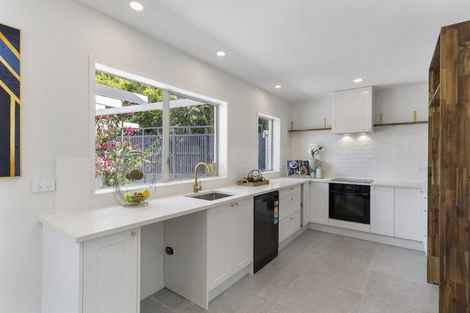 Photo of property in 13 Dunraven Place, Torbay, Auckland, 0630