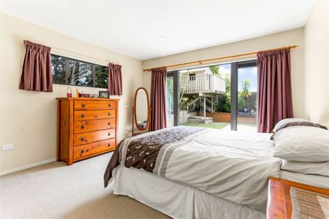 Photo of property in 44 Roy Maloney Drive, Henderson, Auckland, 0612