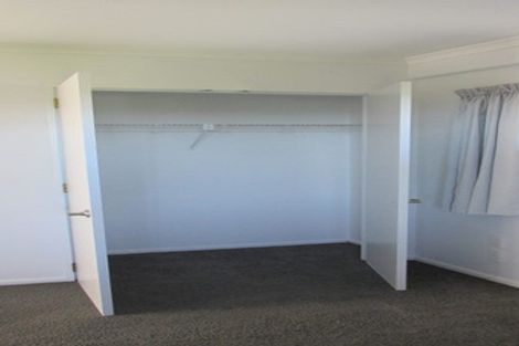 Photo of property in 17 Downing Place, Welcome Bay, Tauranga, 3112