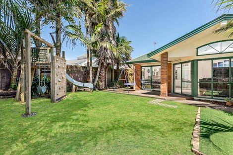 Photo of property in 285 Hobsonville Road, Hobsonville, Auckland, 0618