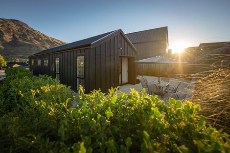 Photo of property in 52 Red Cottage Drive, Lake Hayes, Queenstown, 9304