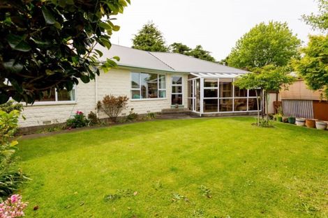 Photo of property in 32 Kathleen Crescent, Hornby, Christchurch, 8042