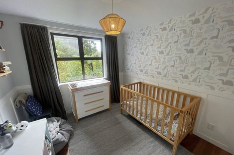 Photo of property in 155 Pinehaven Road, Pinehaven, Upper Hutt, 5019