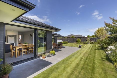 Photo of property in 14 Awarua Road, Pegasus, 7612