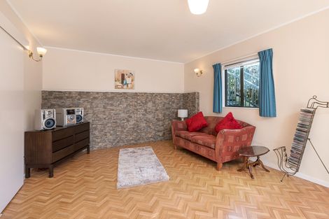 Photo of property in 16a White Swan Road, Mount Roskill, Auckland, 1041