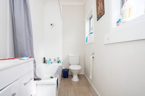 Photo of property in 13 Waterloo Street, Dannevirke, 4930