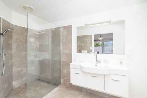 Photo of property in 8 Riverside Way, Amberley, 7410