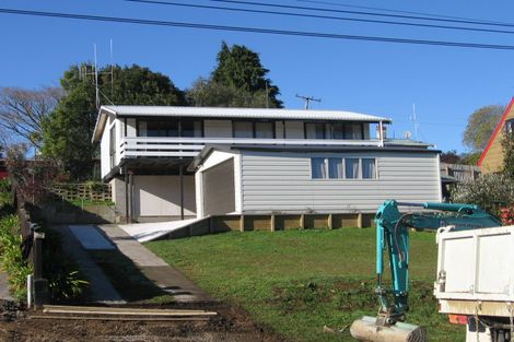 Photo of property in 13 Huia Avenue, Forest Lake, Hamilton, 3200
