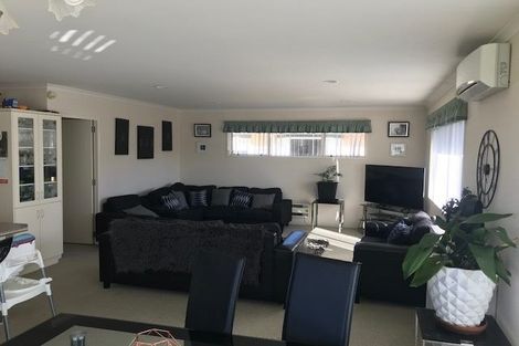 Photo of property in 30a Bayfair Drive, Mount Maunganui, 3116