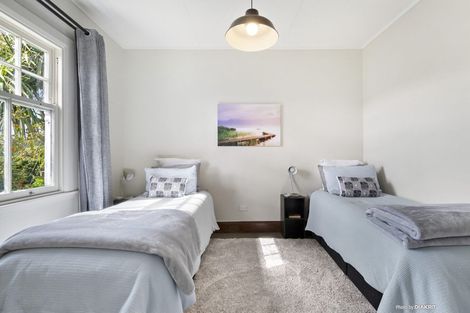 Photo of property in 7 Clifford Road, Johnsonville, Wellington, 6037