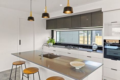 Photo of property in 17 Madison Street, Carterton, 5713