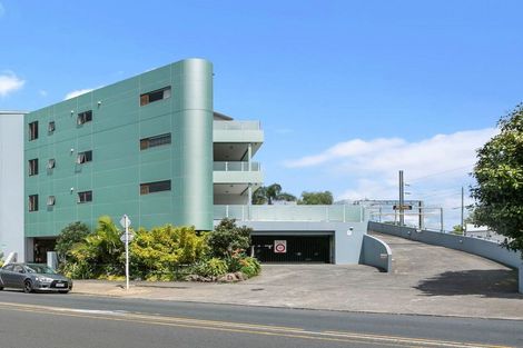 Photo of property in 101/3 Morningside Drive, Morningside, Auckland, 1025