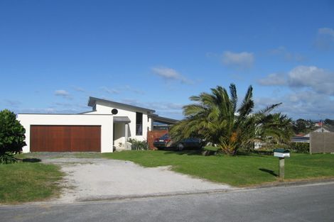 Photo of property in 40 Cullen Street, Mangawhai Heads, Mangawhai, 0505