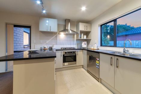 Photo of property in 49d Cambridge Terrace, Papatoetoe, Auckland, 2025