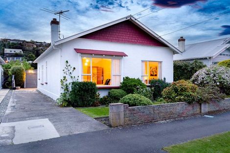 Photo of property in 130 Surrey Street, Forbury, Dunedin, 9012