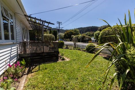 Photo of property in 112 Oriel Avenue, Tawa, Wellington, 5028