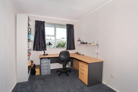 Photo of property in 2 Caroline Drive, Feilding, 4702