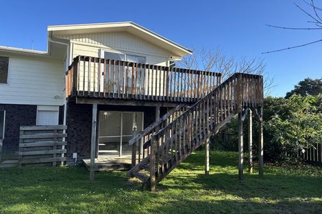 Photo of property in 19 St Catherine Crescent, West Harbour, Auckland, 0618