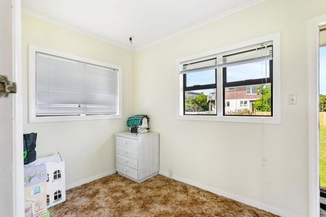 Photo of property in 80 Jaemont Avenue, Te Atatu South, Auckland, 0610