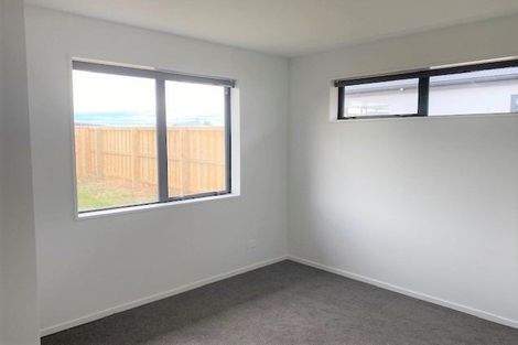 Photo of property in 5 Woodford Avenue, Woodend, 7610