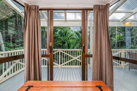 Photo of property in 576c South Titirangi Road, Titirangi, Auckland, 0604