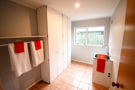Photo of property in 58 Momorangi Crescent, Redwood, Christchurch, 8051