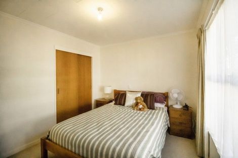 Photo of property in 1a Huata Place, West End, Palmerston North, 4412