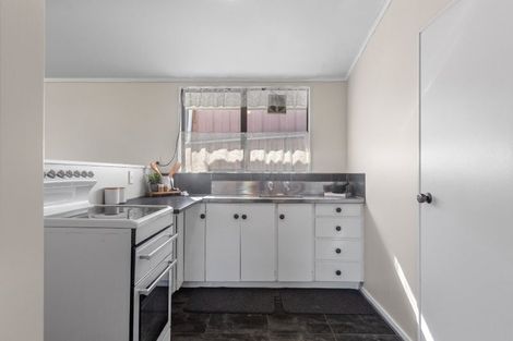 Photo of property in 2 Baycroft Avenue, Parkvale, Tauranga, 3112