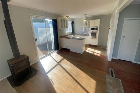 Photo of property in 4 Parenga Street, Wainuiomata, Lower Hutt, 5014