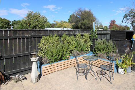 Photo of property in 21 Kent Street, Carterton, 5713