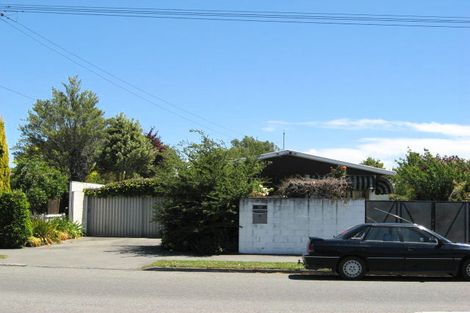 Photo of property in 187 Avonhead Road, Avonhead, Christchurch, 8042