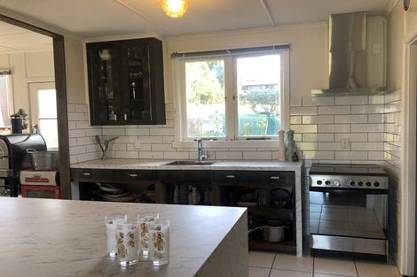 Photo of property in 12 Komiti Road, Tinopai, 0593