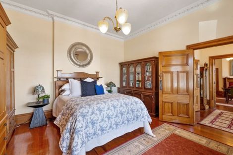 Photo of property in 186 Oriental Parade, Oriental Bay, Wellington, 6011