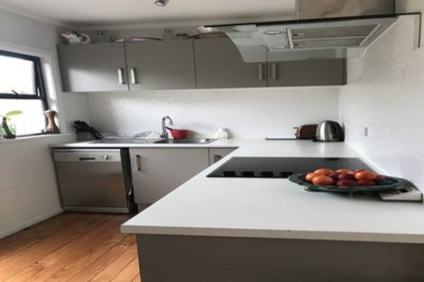 Photo of property in 2/25 Birchfield Road, Hauraki, Auckland, 0622