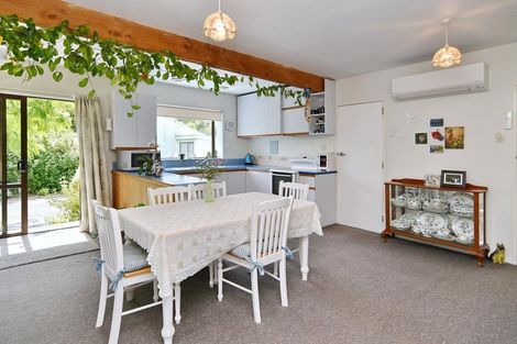 Photo of property in 202 High Street, Oxford, 7430