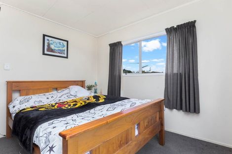 Photo of property in 13 Banksia Place, Goodwood Heights, Auckland, 2105