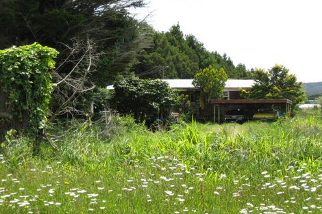 Photo of property in 27 Lathrope Road, Kumeu, 0892