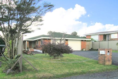 Photo of property in 96 Whangaparaoa Road, Red Beach, 0932